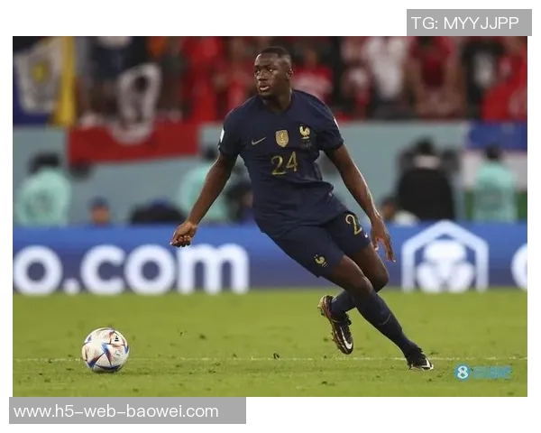 科纳特为加盟皇马努力学习西语与姆巴佩训练互动 科纳特为加盟皇马努力学习西语与姆巴佩训练互动