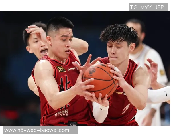 小曾重返CBA首钢阵容周琦赵睿曾凡博陈盈骏携手出战 小曾重返CBA首钢阵容周琦赵睿曾凡博陈盈骏携手出战