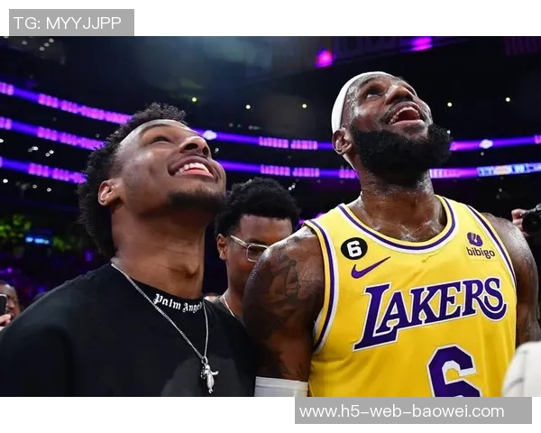 多少球迷期待勒布朗昨日的重大决定与未来走向 多少球迷期待勒布朗昨日的重大决定与未来走向