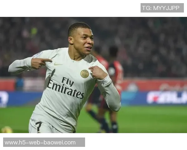 姆巴佩强势突破库巴西防线为皇马赢得宝贵角球机会 姆巴佩强势突破库巴西防线为皇马赢得宝贵角球机会