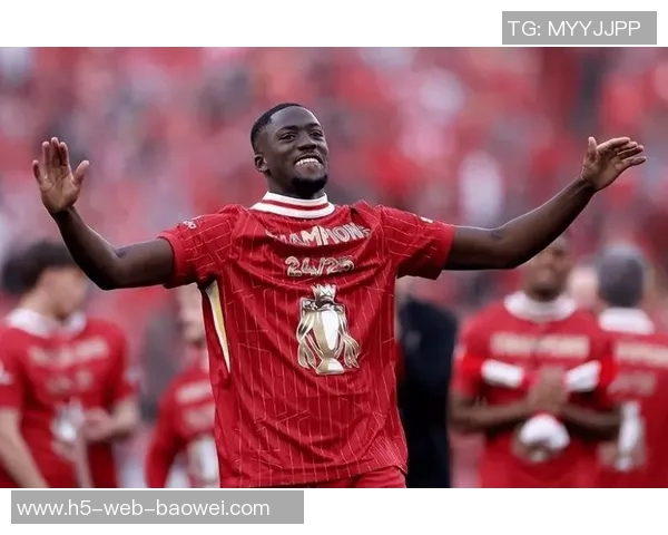 英媒称利物浦考虑一月引援中卫并积极续约科纳特