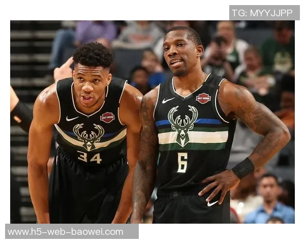 小南斯赞亨特表现如莱昂纳德全场9中7砍17分7篮板展现得分能力