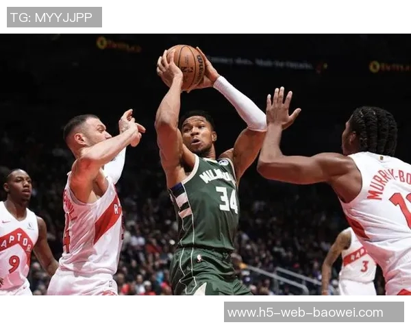 雄鹿背靠背挑战猛龙字母哥昨日绝杀步行者状态火热 雄鹿背靠背挑战猛龙字母哥昨日绝杀步行者状态火热