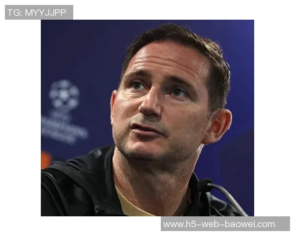 英媒报道班福德与兰帕德重聚考文垂训练昔日切尔西队友再续情谊 英媒报道班福德与兰帕德重聚考文垂训练昔日切尔西队友再续情谊