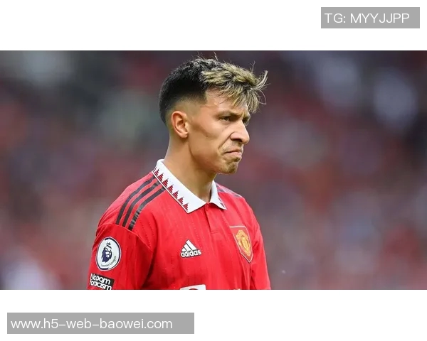 琼斯谈利马伤势恢复情况卢克肖在左中卫位置展现出良好状态 琼斯谈利马伤势恢复情况卢克肖在左中卫位置展现出良好状态