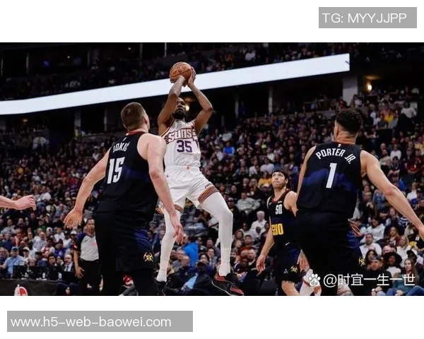 小迈克尔波特半场表现出色14中7砍下20分外加8篮板三分球命中率高达50