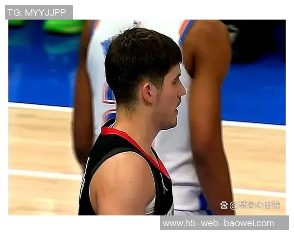 美网友热议谢泼德表现糟糕雷霆进攻策略直指他成为焦点