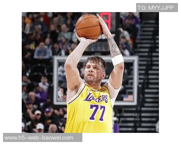 瘦身东契奇重返巅峰独行侠防守豪赌却遭遇进攻危机 瘦身东契奇重返巅峰独行侠防守豪赌却遭遇进攻危机