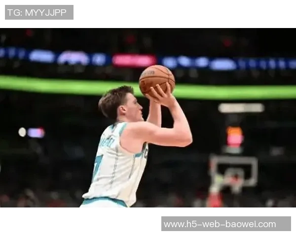 菜鸟表现出色灰熊新秀砍下27分黄蜂中锋完美7投7中贡献14分